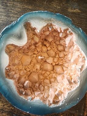 Geode-Style Decorative Candle Dish in Teal and Peach